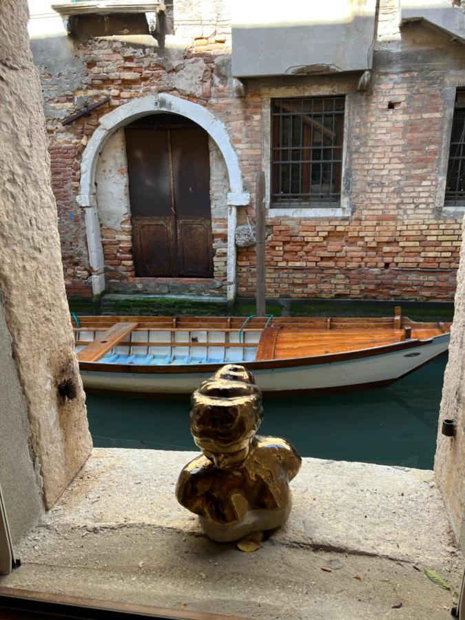 Casa Al Ponte Scudi - 4 Windows On The Canal Venedig Exterior foto